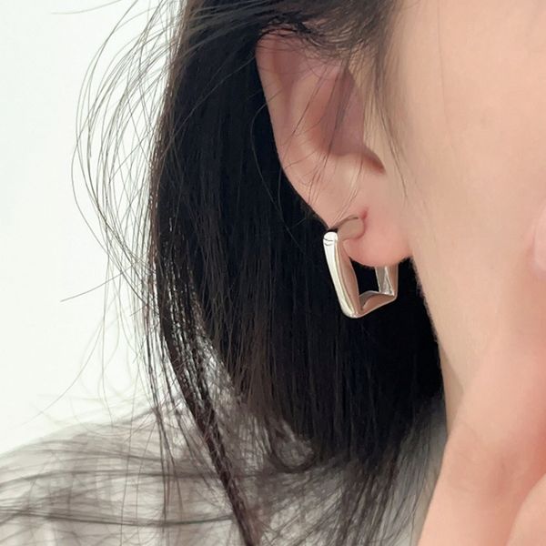 Personalità esagerata argento sterling s925 coreano nuova geometria moderna francese nicchia irregolare orecchini semplici senso avanzato femminile