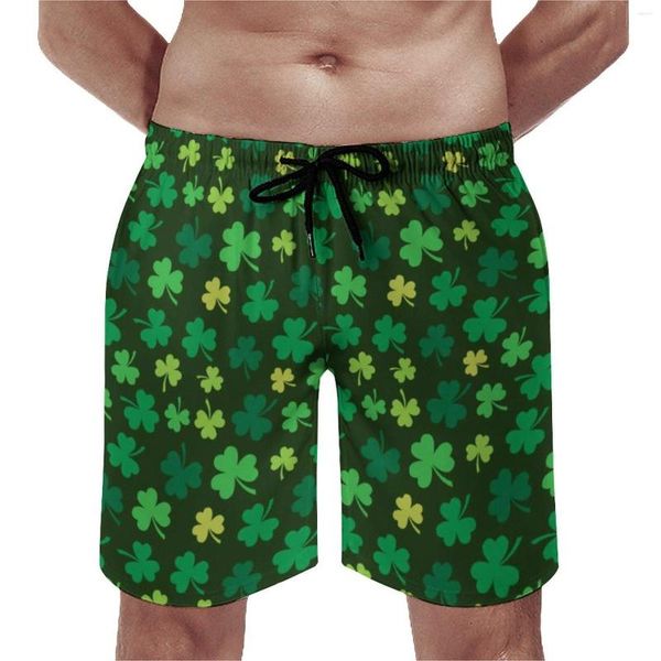 Shorts masculinos St Patrick's Day Board Summer Paddys Green Shamrock Clover Calças curtas Fashion Graphic Plus Size Swim Trunks