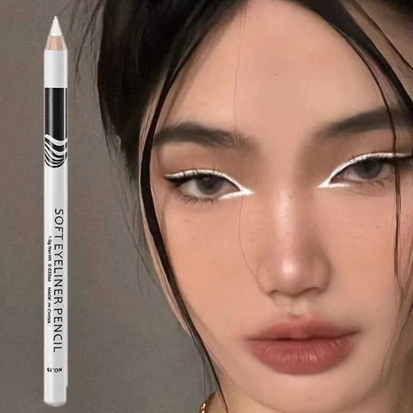 Eye ShadowLiner Combinaison 1 PC Eyeliner blanc maquillage durable lisse facile à porter yeux éclaircissant imperméable mode Liner crayons outils 230911