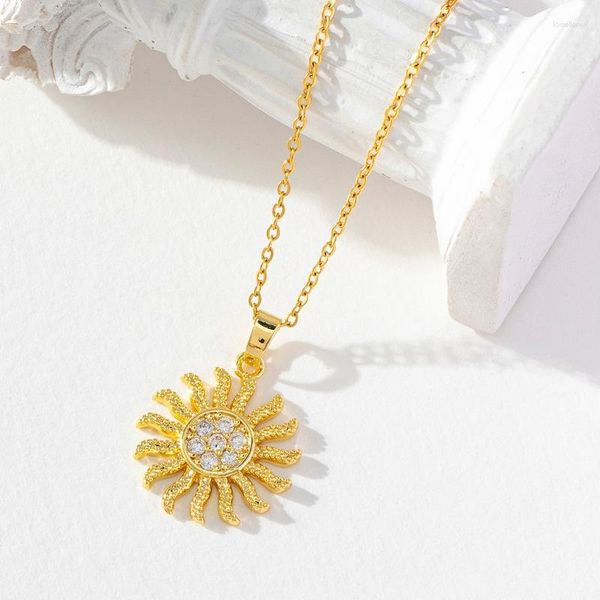 Collane con pendente 10 pz/lotto Collana a catena di girasole in zircone color oro in acciaio inossidabile per le donne Commercio all'ingrosso del regalo dei gioielli di moda