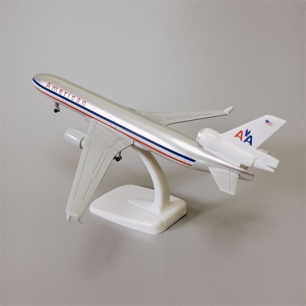 Modello pressofuso 20 cm Lega di metallo Air USA American AA MD MD 11 Airways Aereo Aereo Aereo w Ruote Carrelli di atterraggio 230911