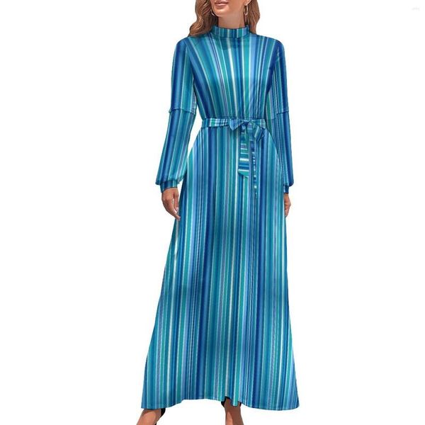 Lässige Kleider, blau-weiß gestreiftes Kleid, vertikale Streifen, trendige, individuelle Maxi-High-Neck-Langarm-Ästhetik-Böhmen