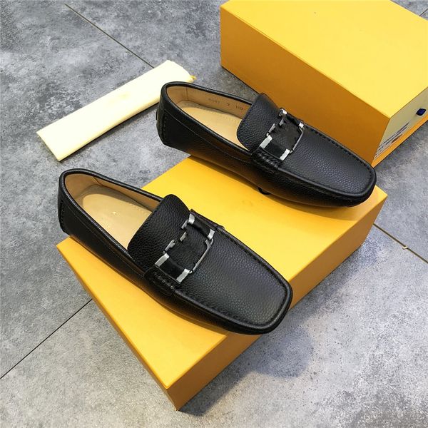 13 modelli Mocassini da uomo super morbidi Slip On Designer Mocassini da uomo Appartamenti Calzature casual Scarpe in pelle di coccodrillo in microfibra Plus Size 38-46