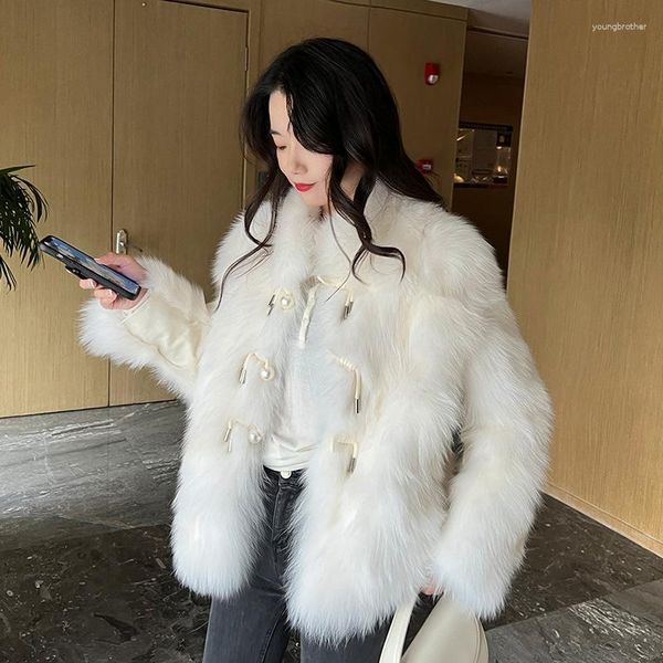 Pelliccia da donna 2023 Cappotto sintetico Bianco soffice giacca in peluche Inverno Designer di lusso Oversize corto Elegante colletto alla coreana Moda