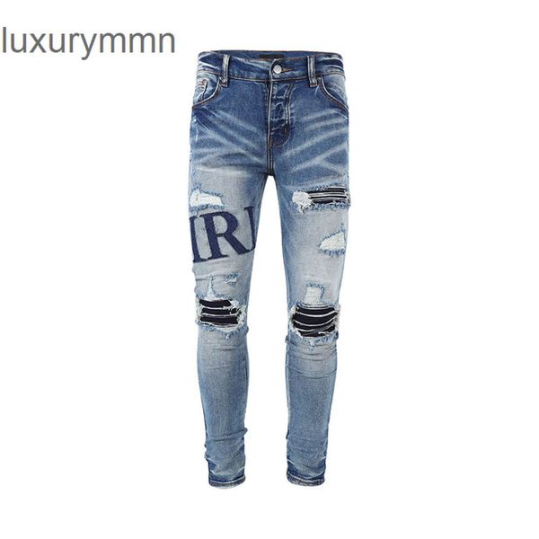 Denim Amiryes Jeans Designer Calças Homem Mens Jean Novas Letras Bordados Adesivos Buracos Quebrados Patchwork Usado Lavagem Jeans High Street Fashion Brand 3MD0