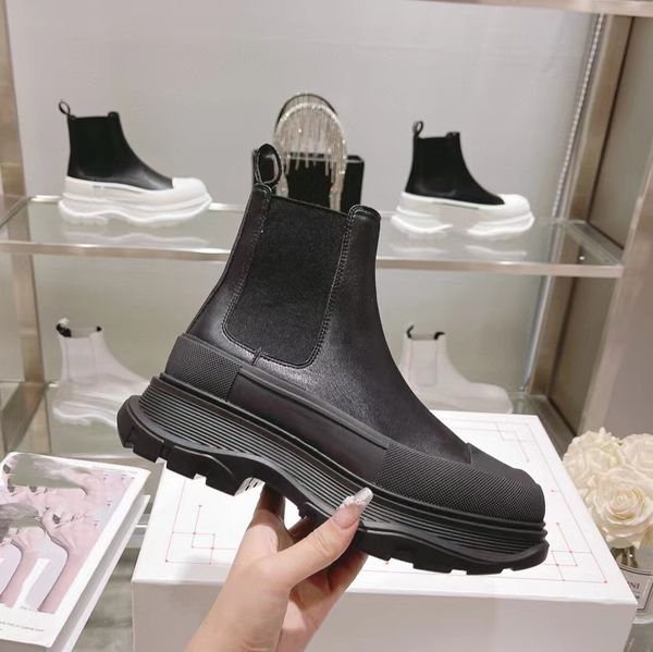 Designer Top Qualit Ankle Boots Dermal Sole 100% Couro Real Side Zipper Botas Slip-On Sola de Couro Mulheres Sapatos de Luxo Tamanho 35-45 Botas Designer Sapatos