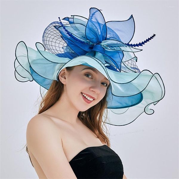 Berretti 2023 Cappelli estivi per le donne Elegante tesa larga Fascinator Festa nuziale Fedora Grande fiore Cappello da sole per donna