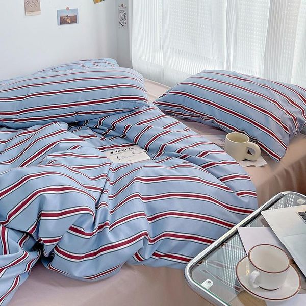 Комплекты постельного белья, полноразмерное одеяло с принтом в полоску, мягкая простыня из полиэстера, наволочки, пододеяльник, покрывало для спальни
