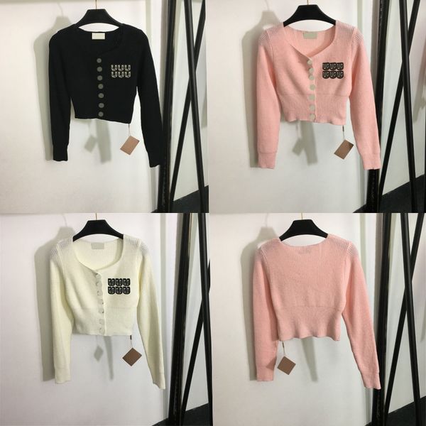 Cardigan con lettera strass Cappotto da donna lavorato a maglia Bottoni d'amore Giacca maglione con perline Giacca elegante autunno primavera ritagliata