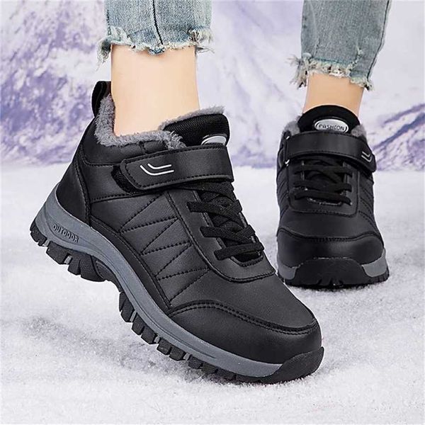 Botas de algodão sapatos femininos inverno pelúcia e botas de isolamento grosso alto couro impermeável neve esportes caminhadas botas 230830