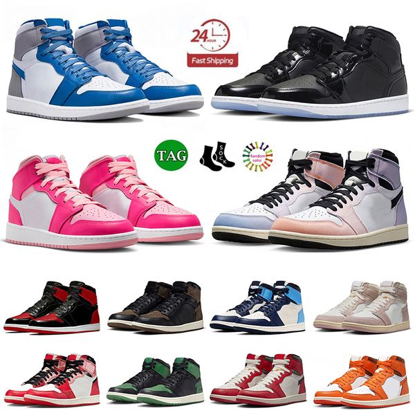 Alta qualità OG Jumpman 1 Scarpe da basket da golf 1s Satin Bred Patent Spider Verse Lost and Found Pine Green Dark Mocha UNC Pink Mens Women Athletic Travis Trainers