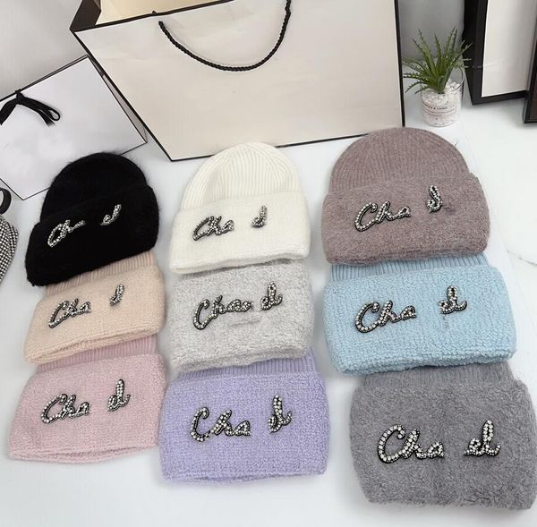 Novo designer de moda chapéus gorro outono inverno manter quente cony cabelo de malha chapéu de marca de luxo carta crânio bonés bonnet incrustado cristal ao ar livre boné de esqui presente de natal