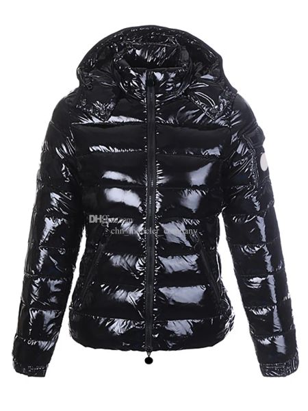 Luxuriöse Daunenjacke Maya, klassischer Markendesigner, Daunenjacke mit Armtaschenabzeichen für Damen, Wintermode mit Kapuze, Daunenjacke für Damen, Scannen von Einkreisen