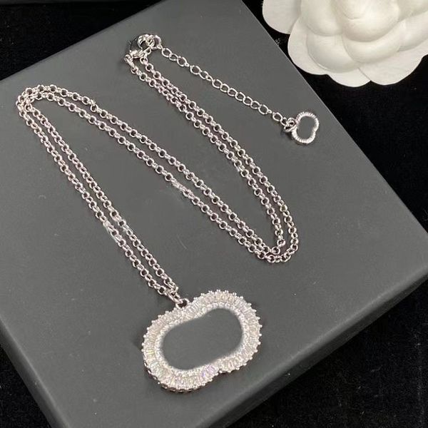 Gioielli Collane placcato bianco Argento 925 Laureato di lusso Designer di marca Lettere geometriche Donne famose Rotondo di cristallo Strass Oro YiLiYa 248