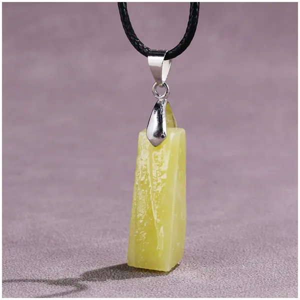 Amarelo vitrificado jade gem irregular serpentina colar pingente corrente jóias colares pingentes moda de alta qualidade designer jóias jóias caras