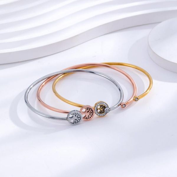 Bracciale rigido classico con diamanti con farfalla, fiore, albero della vita, braccialetto tricolore, gioielli da donna in tre pezzi placcati in oro 24 carati