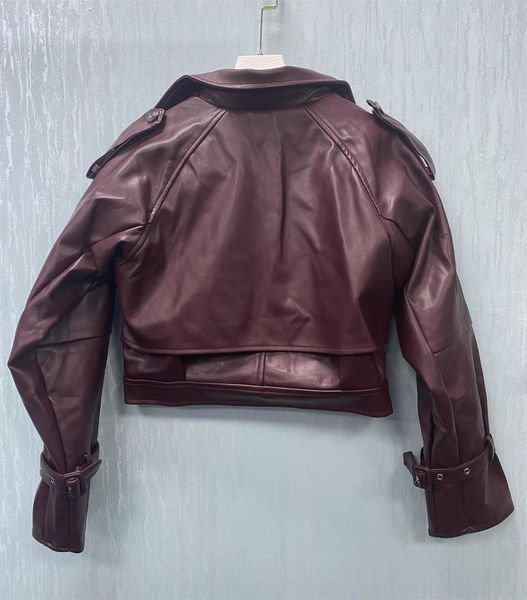 Женские куртки ранней осени, модная винно-красная яркая кожаная куртка, кожаная куртка, короткий плащ, темпераментное пальто 230912