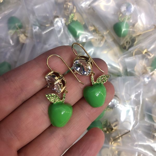 Оптовая продажа MI U, новые серьги в канун Рождества, серьги с зеленым яблоком, темпераментные кристаллы, полный бриллиантовый крючок для ушей, сладкие серьги премиум-класса