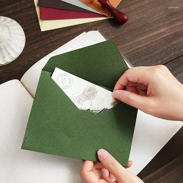 Hediye sargısı 20pcs/paket c6 retro avokado yeşil batı zarfları düğün davetiyesi tebrik kartları özelleştirilmiş