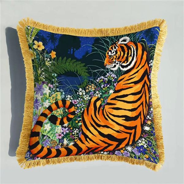 Lüks kaplan leopar yastık kapağı çift taraflı hayvanlar baskılar kadife yastık kapağı Avrupa styl kanepe dekoratif atış yastık kılıfları336z
