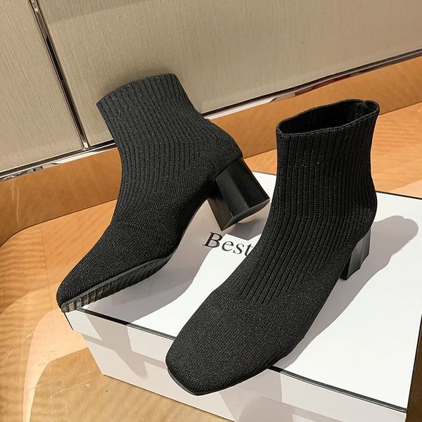 GAI GAI GAI Stivali firmati Donna Stivaletti invernali da neve Scarpe da donna con tacco alto grosso Caviglia corta Calzino in maglia Sneakers Punta quadrata Nero Bianco Giallo