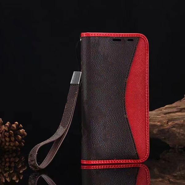 iPhone 12 11 Pro Max Designer Telefonhüllen für Apple 15 14 13 XR XS 8 7 plus Luxus -Leder -Armband Lanyard Gurt Wallet Card Holds Flip Cover Braun Big Flower Red Edge