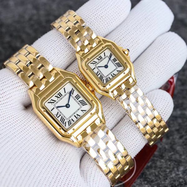 Montre à mouvement à quartz pour femme en or et argent Classique PANTHE RE DE Chaîne à cinq rangées Chaîne en acier fin Marque de temps numérique Fond serré Or aaa avec boîte 22 mm Montres de créateurs