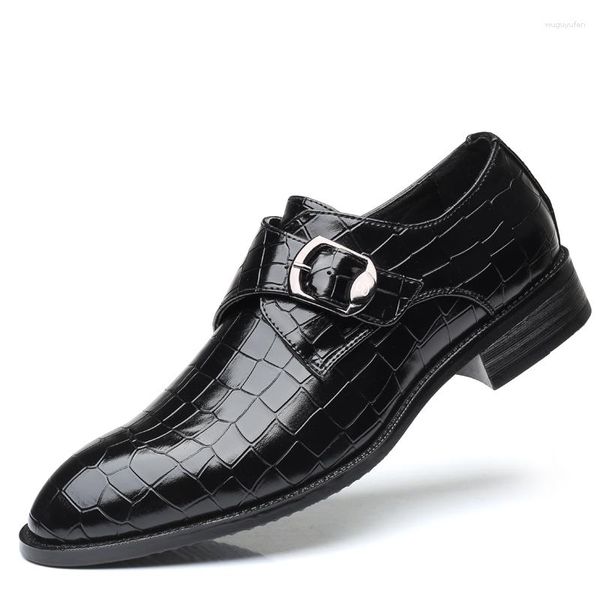 Sapatos de vestido Homens Oxfords Top Quality Patent Leather Pointed Toe Party Wedding Plus Size 38-48 Formal Business Flats