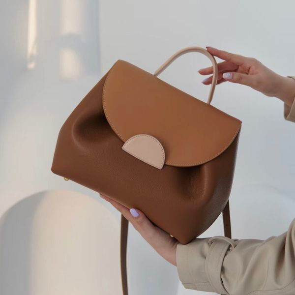Designer-Tasche, Damen-Umhängetasche, Umhängetasche, Patchwork-Handtasche aus Rindsleder mit einer Basis, die nicht leicht zu verschmutzen ist, Brieftasche mit Litschi-Muster