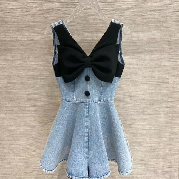 Casual Dresses Französischer Stil Denim Bowtie Kleid Damen Sommer V-Ausschnitt Slim Fit Ärmellos A-Linie Kurz Mode Elegante Damenkleidung