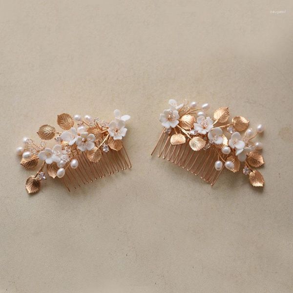 Fermagli per capelli SLBRIDAL Lega fatta a mano Foglia di cristallo Strass Zircone Fiore di porcellana Perle d'acqua dolce Pettine da sposa Gioielli da donna