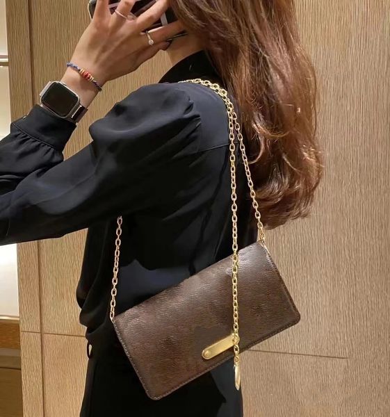 Sacos de designer mulheres bolsa de ombro luxo corrente metálica moda bolsas cosméticos ouro pochette bonito clássico crossbody