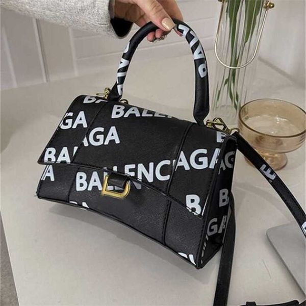 Barato 80% de desconto em bolsas de designer de moda pequenas mini ampulheta totes bolsas femininas bolsas de compras carteira de couro de luxo com código de letra 899