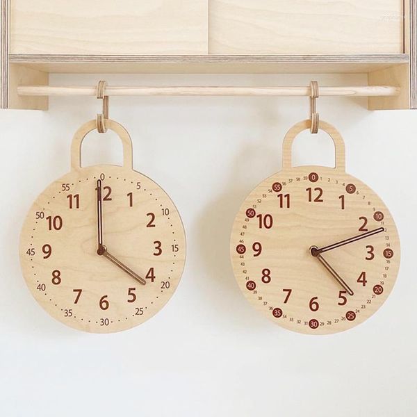 Orologi da parete Orologio silenzioso in legno massello Decorazione del soggiorno Decorazione digitale per bambini Tavolo decorativo da comodino