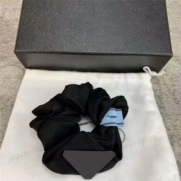 Imitação de seda faixas de cabelo triângulo emblema borracha simples casual preto cabelos laços das mulheres cor sólida headdress213q