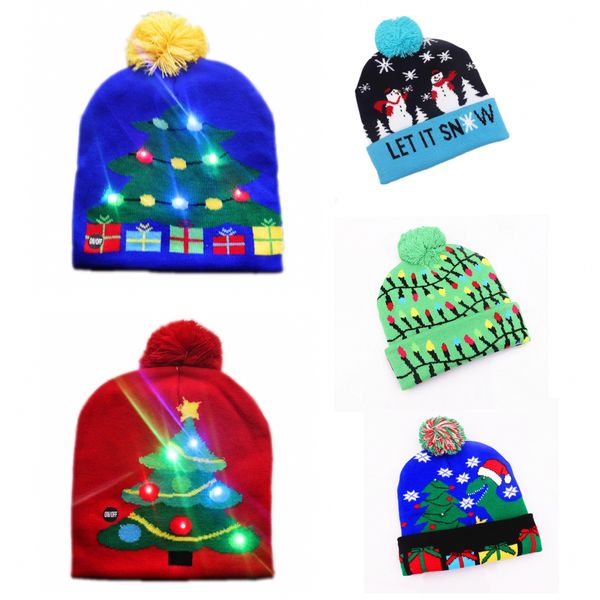 Berretti natalizi lavorati a maglia con led firmati berretti caldi con pon pon con alce pupazzo di neve Babbo Natale tessuto jacquard Gorro per adulti uomo donna bambini accessori invernali