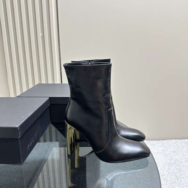 23 novos sapatos femininos botas versáteis da moda retrô, podem ser usados o ano todo com salto alto dourado e sapatos de marca de alta qualidade em várias cores