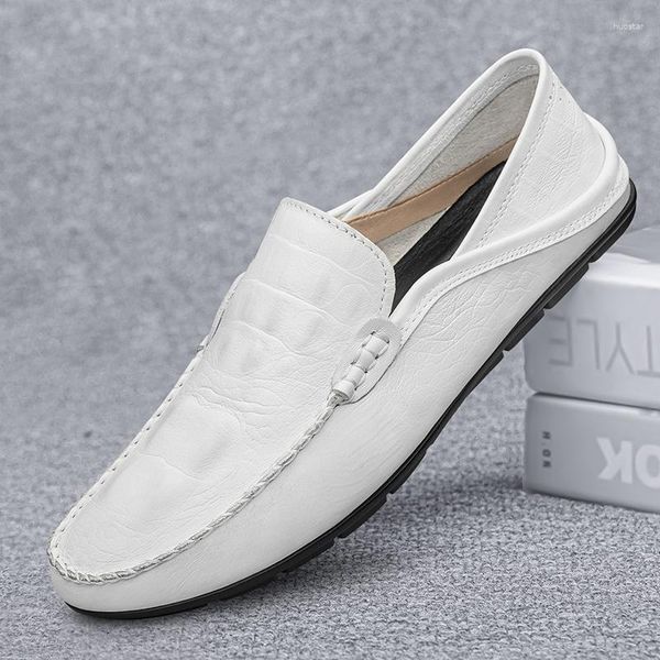 Sapatos de vestido masculino casual mocassins ao ar livre confortável resistente ao desgaste na moda all-match respirável dedo do pé redondo primavera outono 2023