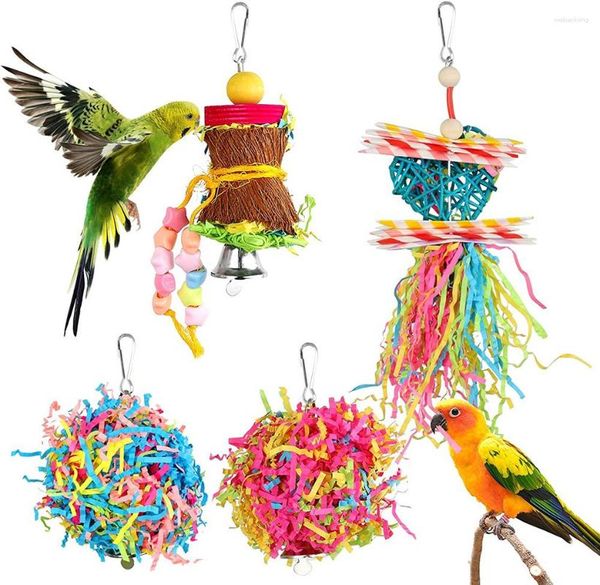 Altre forniture per uccelli 4 pezzi giocattolo per pappagalli piccoli giocattoli da masticare gabbia foraggiamento appeso vestito di rotolo di sushi in pelle di palma di Natale
