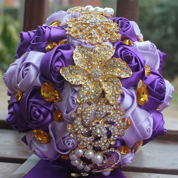 Фиолетовый сиреневый свадебный букет Имитация цветов Свадебные принадлежности Искусственный цветок Золотые стразы Сладкие 15 букетов Quinceanera 211N