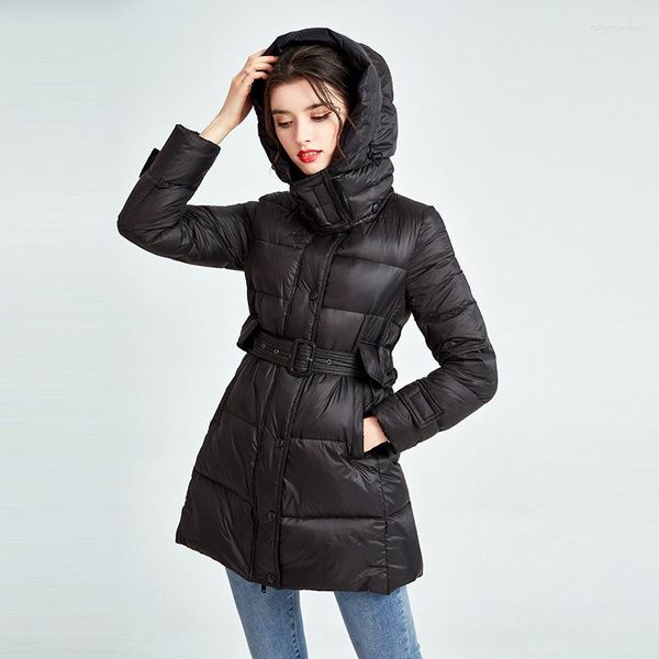 Женская теплая и легкая куртка на пуху 2023, тонкое, средней длины, тонкое пальто со съемным капюшоном и поясом, модное