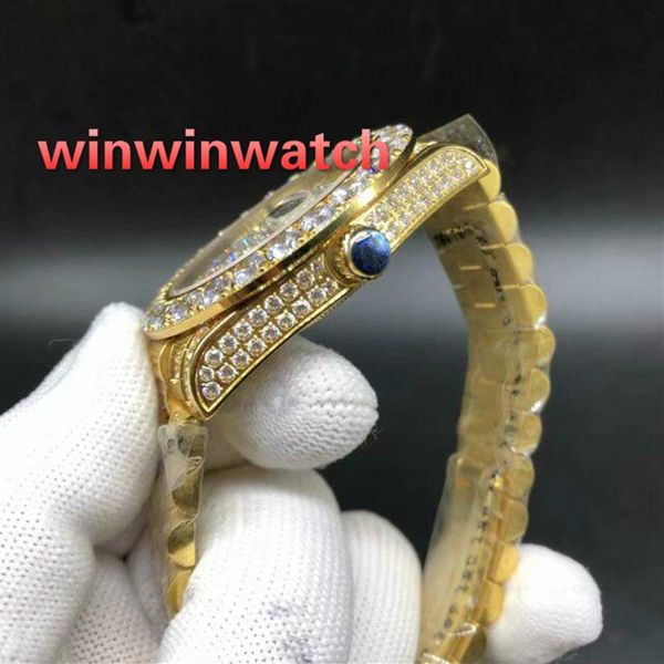 Orologio da polso con lunetta di diamanti grandi 43MM cassa completamente ghiacciata in acciaio inossidabile dorato orologi automatici con quadrante dorato 252M