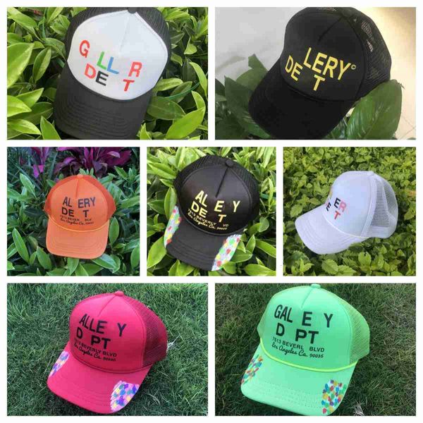 Yaz tasarımcı top kapakları gp grafiti şapka gündelik yazı galerileri kavisli brimk beyzbol şapkası erkek kadın harfleri baskı şapkaları jr5v
