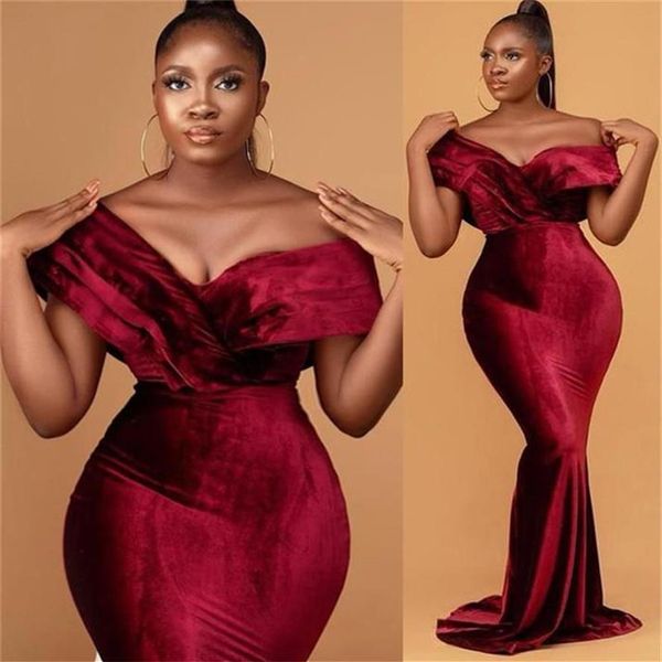 Plus Size Burgund Abendkleider Afrika Lange Meerjungfrau Off Shoulder Prom Kleider Nach Maß Samt Party Dress257y