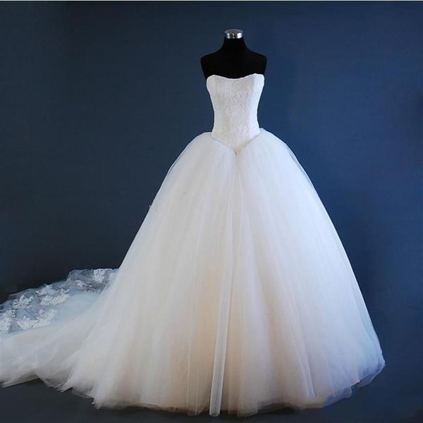 Kim Kardashian Abiti da sposa senza spalline corpetto in pizzo abito da ballo in tulle elegante corsetto da sposa semplice strascico di corte 2021 splendido Celebr199t