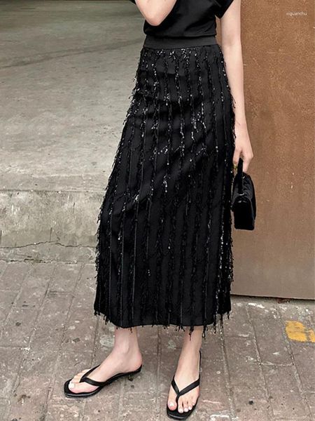 Женские брюки 2023, весенняя мода этого года, нишевый дизайн, стиль французского стиля Хепберн, черное платье средней длины с кисточками и блестками для