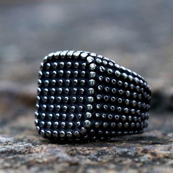 Cluster Ringe Einzigartige Bumps Quadrat für Männer und Frauen Vintage Edelstahl Punk Biker Ring Heavy Metal Gothic Schmuck Whole216f