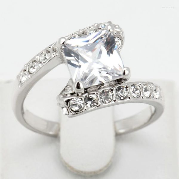Anéis de cluster moda vintage mulheres zircônia cúbica ródio anel de casamento para presentes de aniversário jóias QSP0010-143
