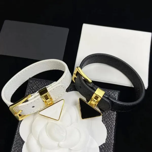 Gioielli firmati Bracciali in pelle nera argento Bracciale con ciondoli da uomo per donna Cinturino largo Modello marrone Logo in oro Timbro stampato Regalo di moda