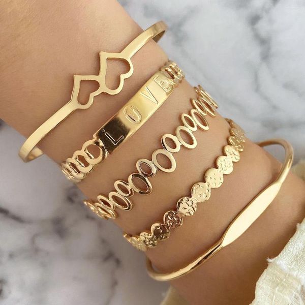 Braccialetti con ciondoli Moda Doppi Cuori Scavati Ellisse Bracciale con motivo irregolare per le donne Bracciale con apertura Regalo di gioielli alla moda